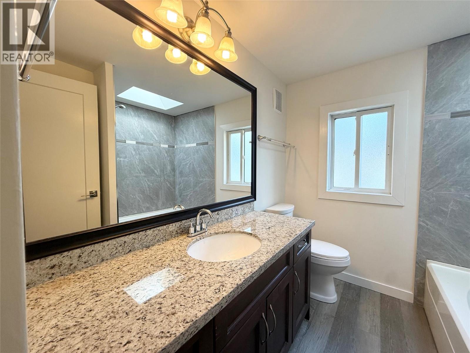 2776 Clapperton Avenue Unit# 12, Merritt