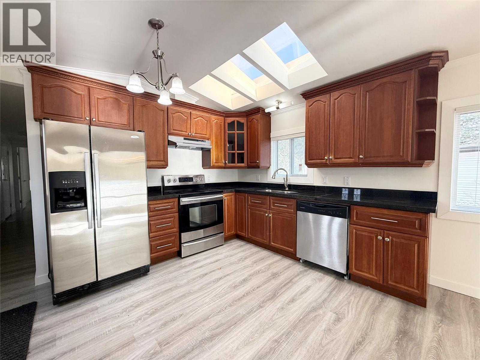 #12 2776 Clapperton Avenue - 4