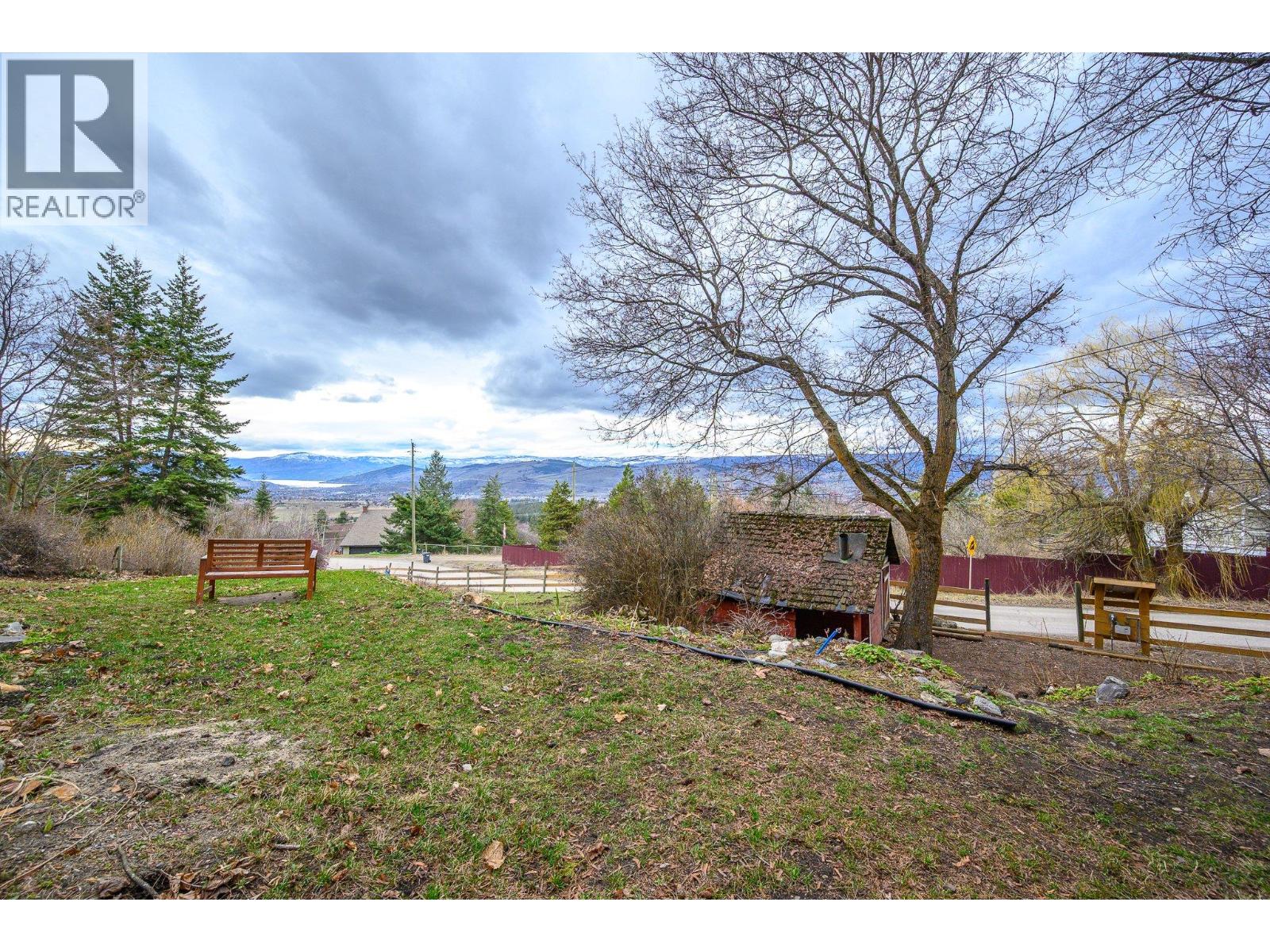 5221/5241 Hartnell Road, Vernon