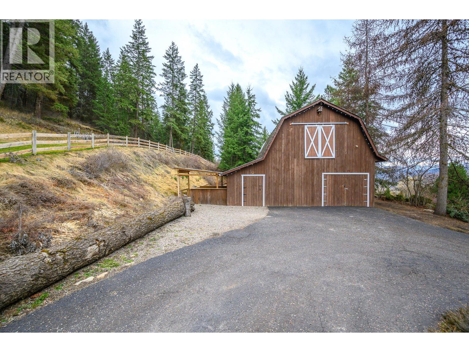 5221/5241 Hartnell Road, Vernon