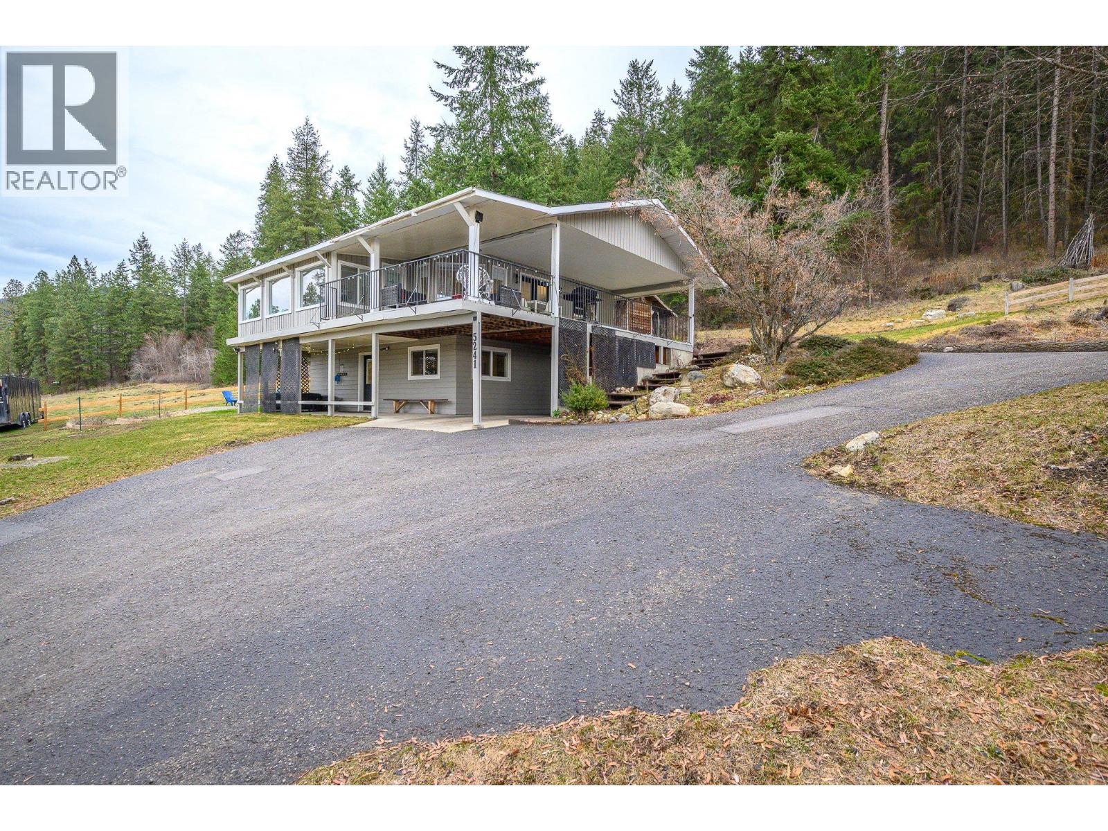 5221/5241 Hartnell Road, Vernon