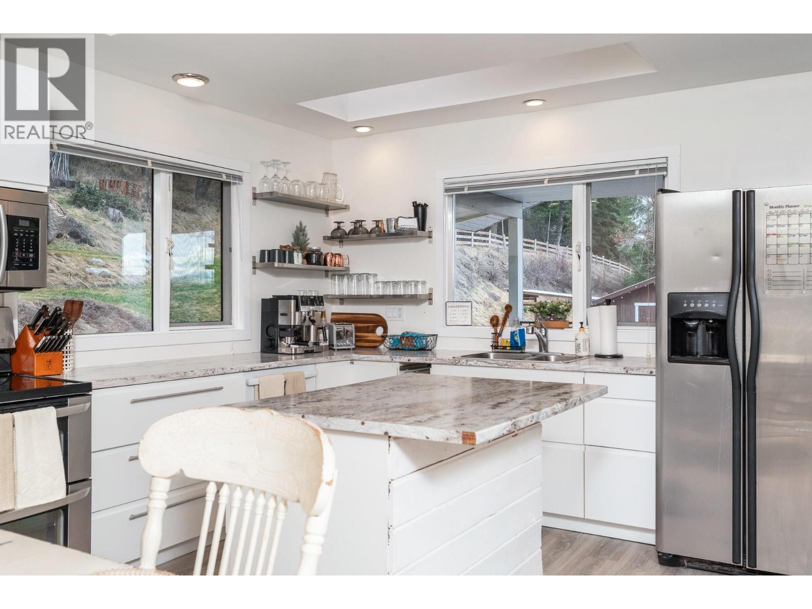 5221/5241 Hartnell Road, Vernon