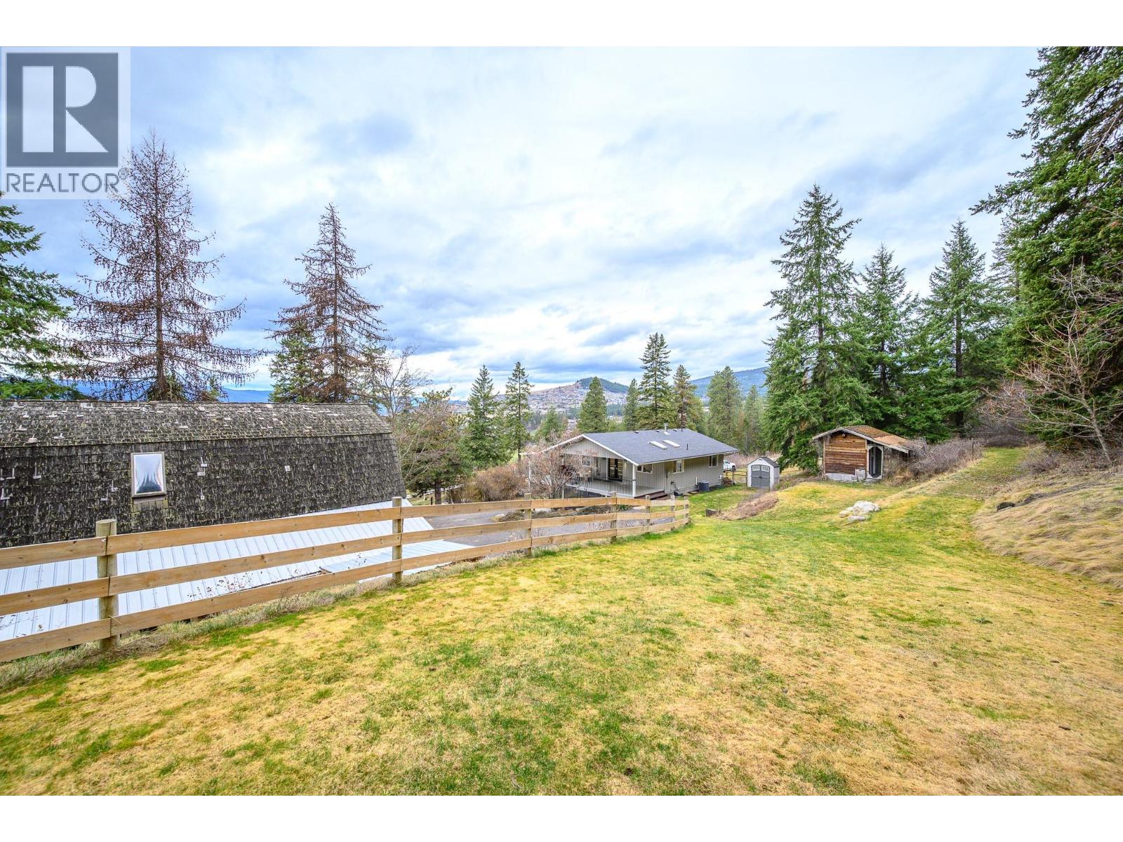 5221/5241 Hartnell Road, Vernon