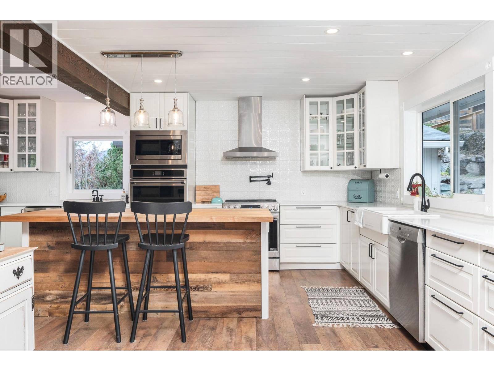 5221/5241 Hartnell Road, Vernon