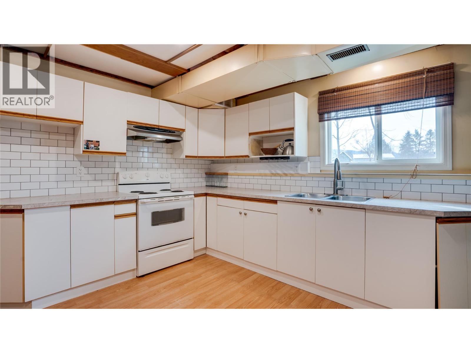 700 Bass Avenue, Enderby