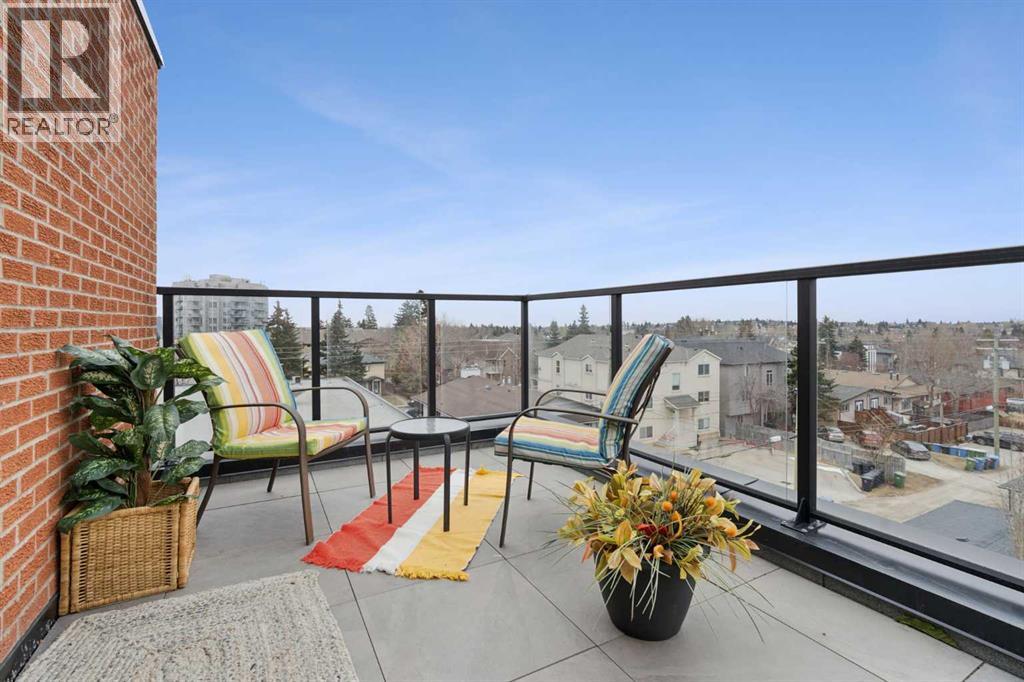 Single Family House for Sale in   A Street SW Richmond Calgary 