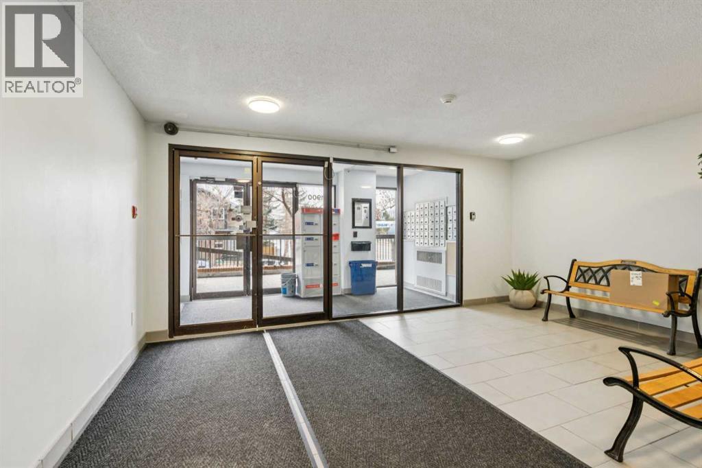 Single Family House for Sale in   A Street SW Richmond Calgary 