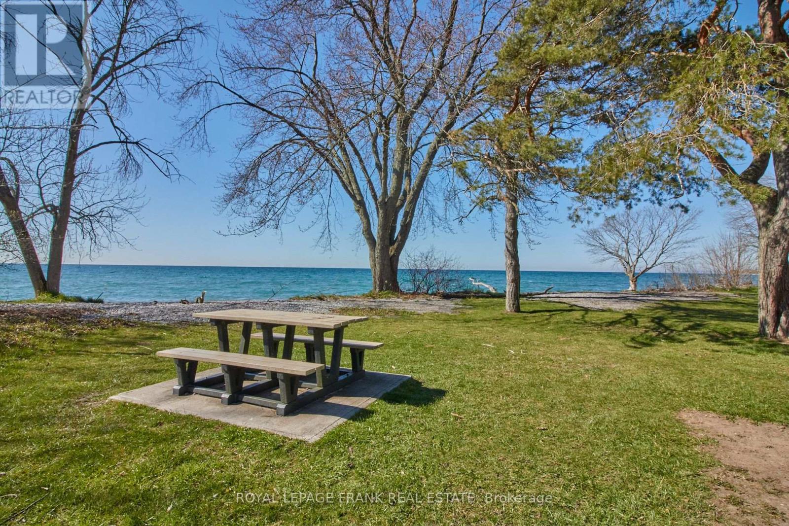 2940 LAKEVIEW BOULEVARD - 26