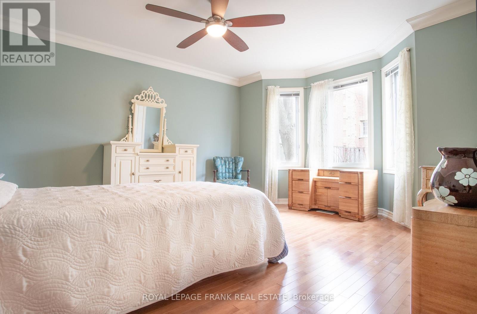 2940 LAKEVIEW BOULEVARD - 7