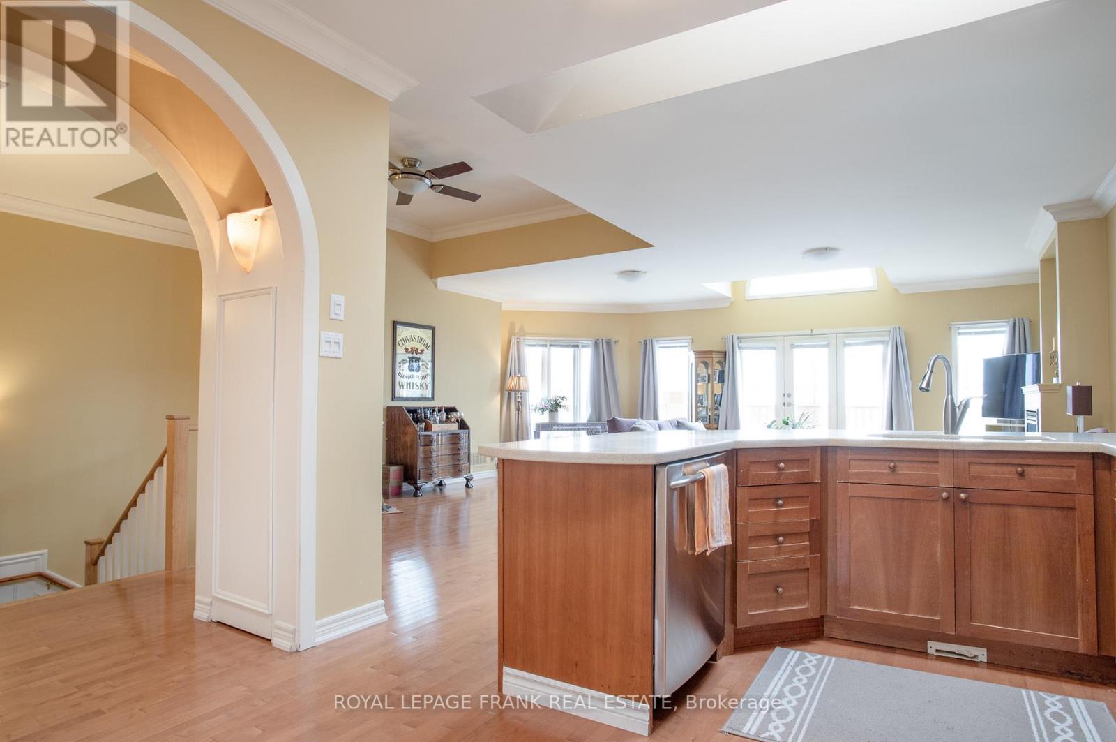 2940 LAKEVIEW BOULEVARD - 9