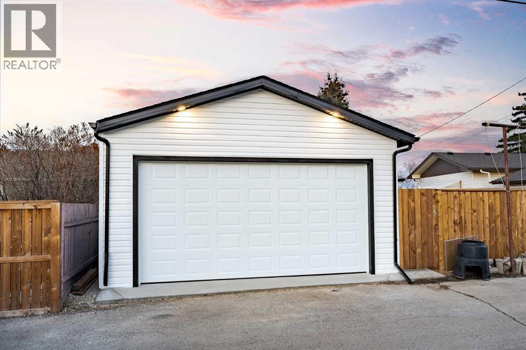 Single Family House Bungalow for Sale in  Allison Drive SE Acadia Calgary 
