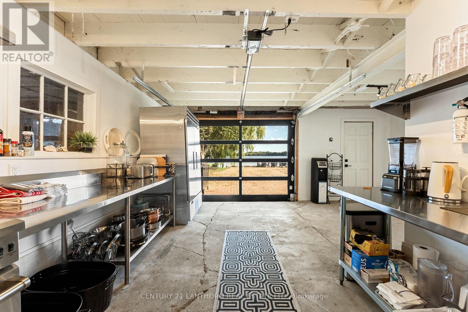 Commercial Kitchen