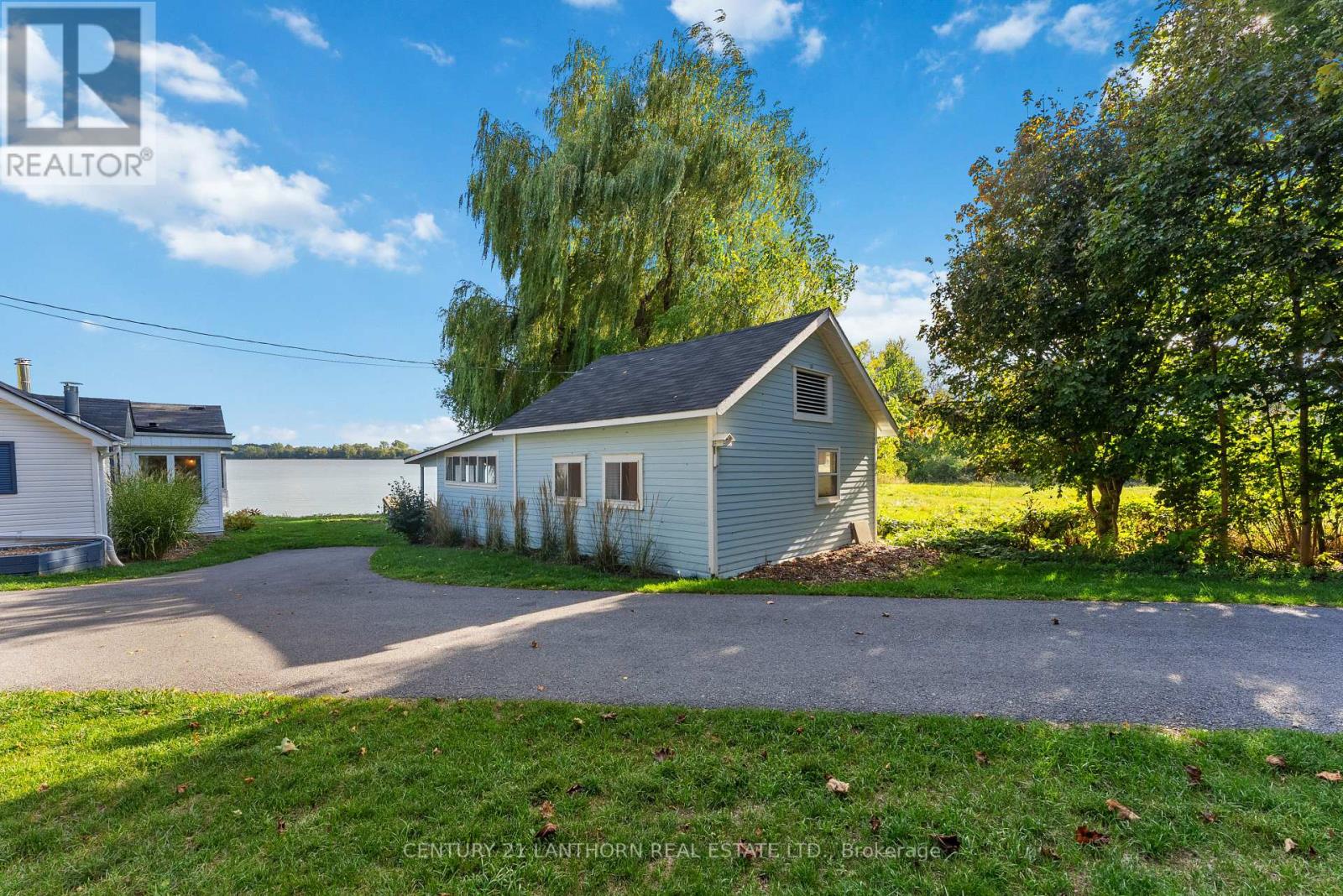 Cottage 3 (2 bed, full bath)