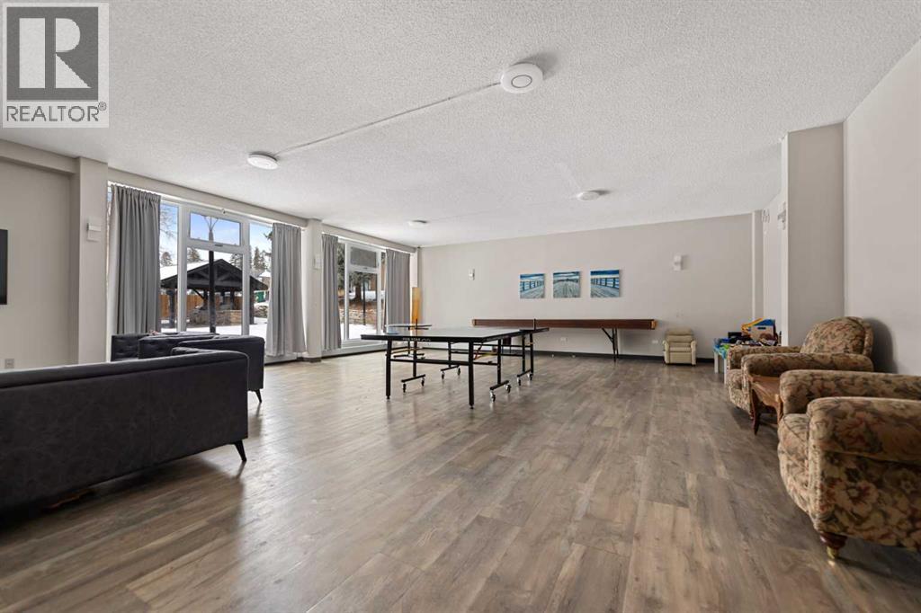 Single Family House for Sale in    Avenue NW Hounsfield Heights/Briar Hill Calgary 