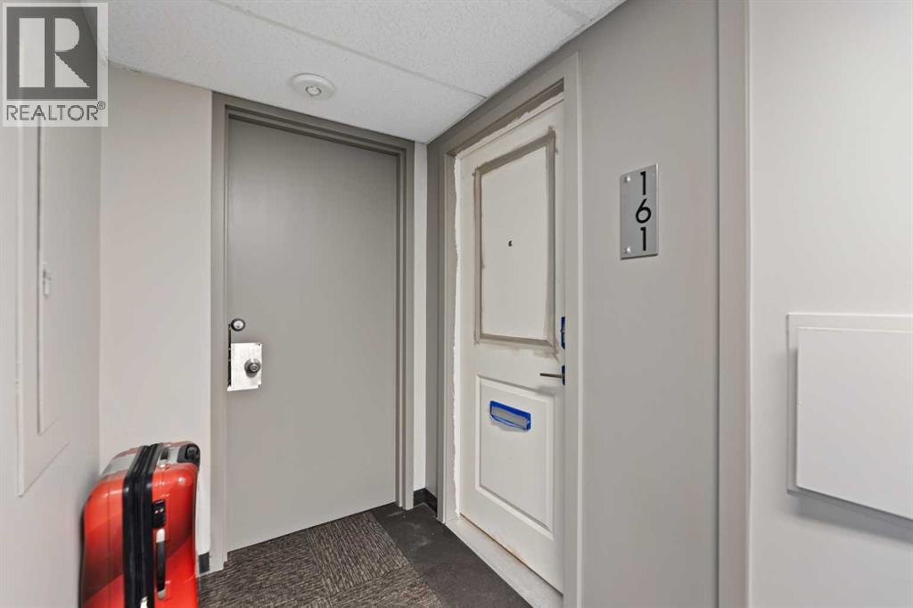 Single Family House for Sale in    Avenue NW Hounsfield Heights/Briar Hill Calgary 