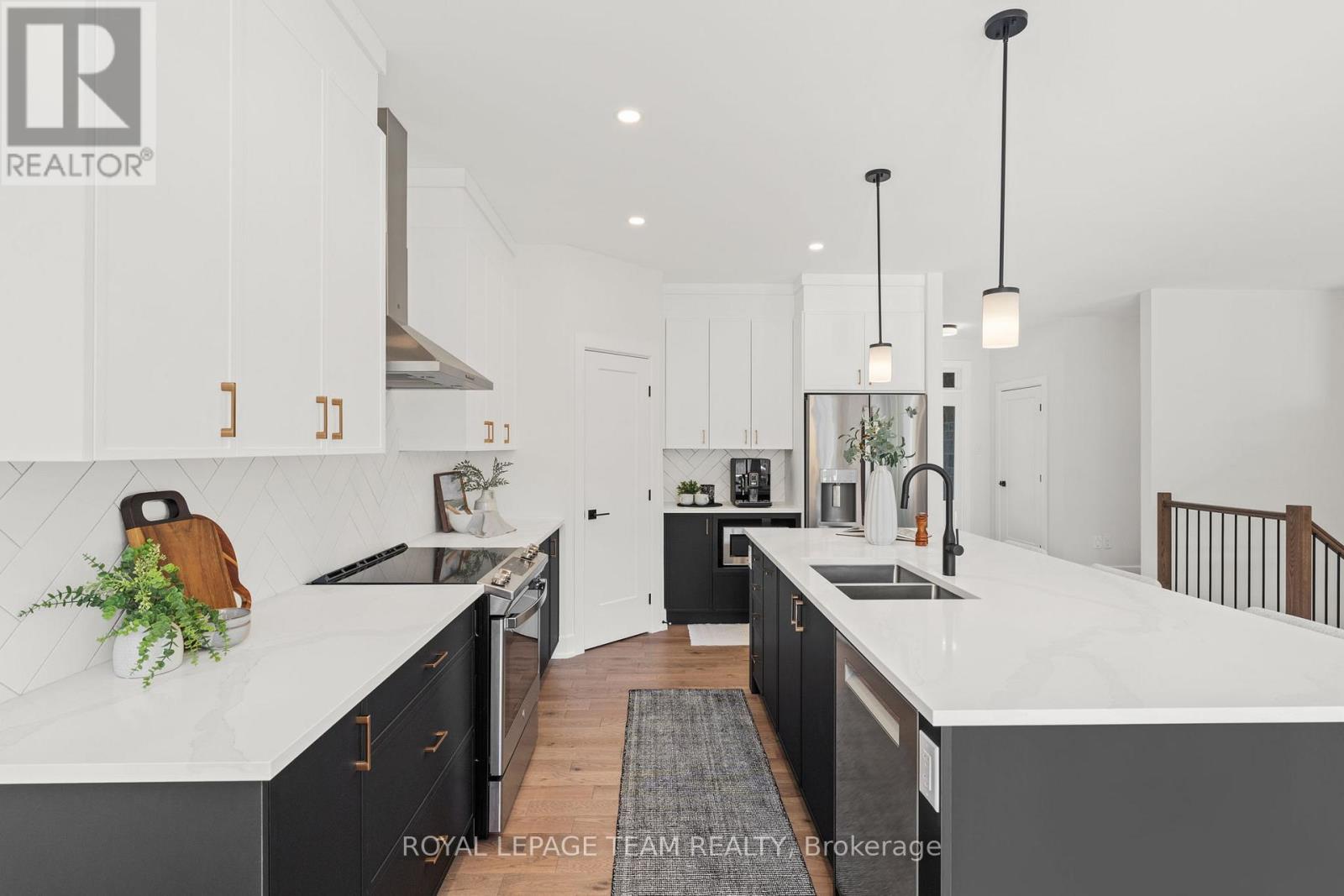 143 RAYMOND LUHTA CRESCENT - 10