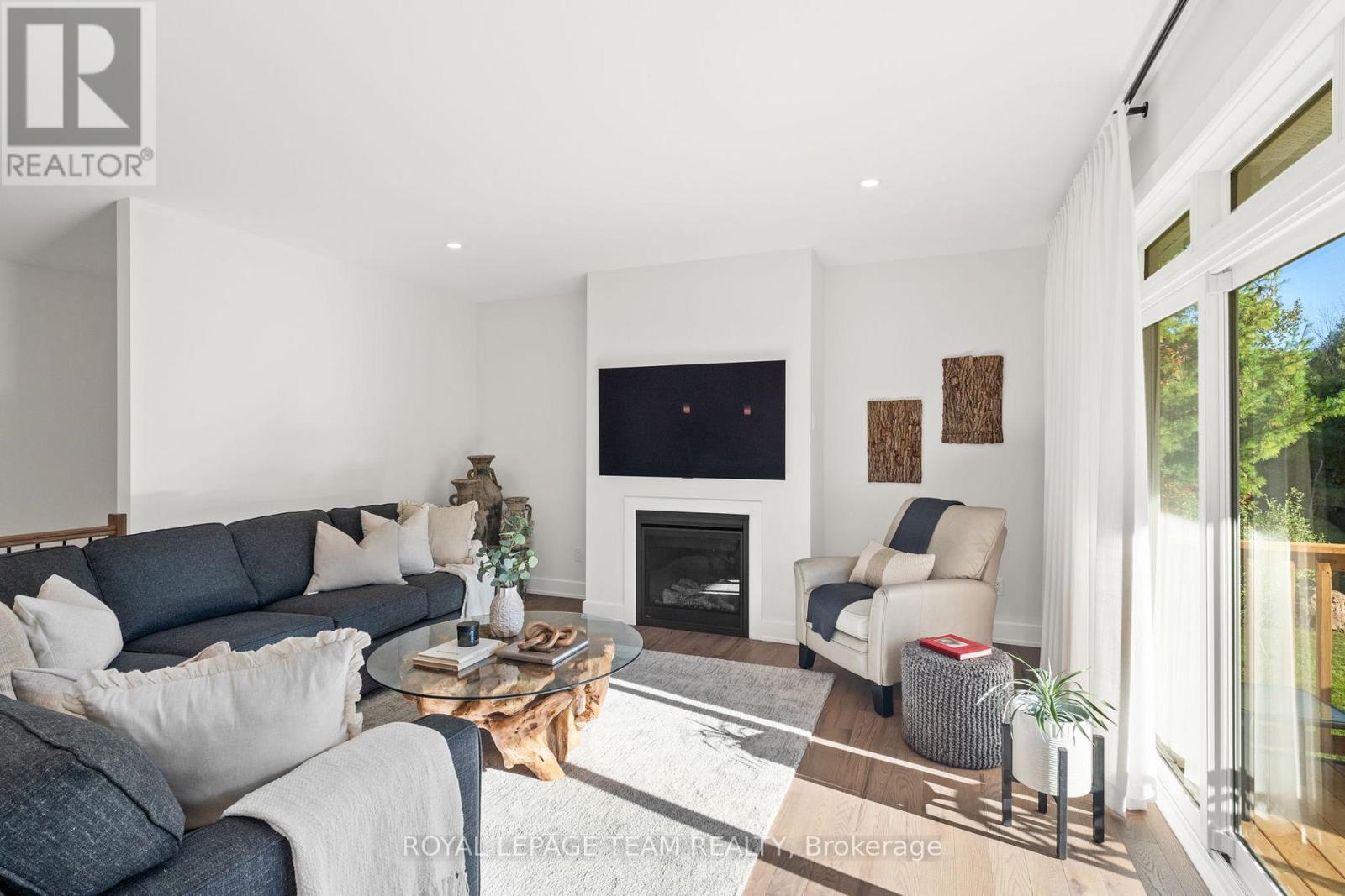 143 RAYMOND LUHTA CRESCENT - 18
