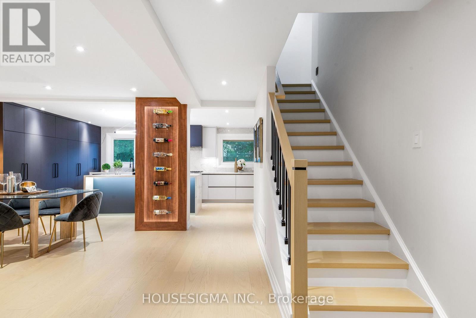 50 ROYAL ORCHARD BOULEVARD - 3