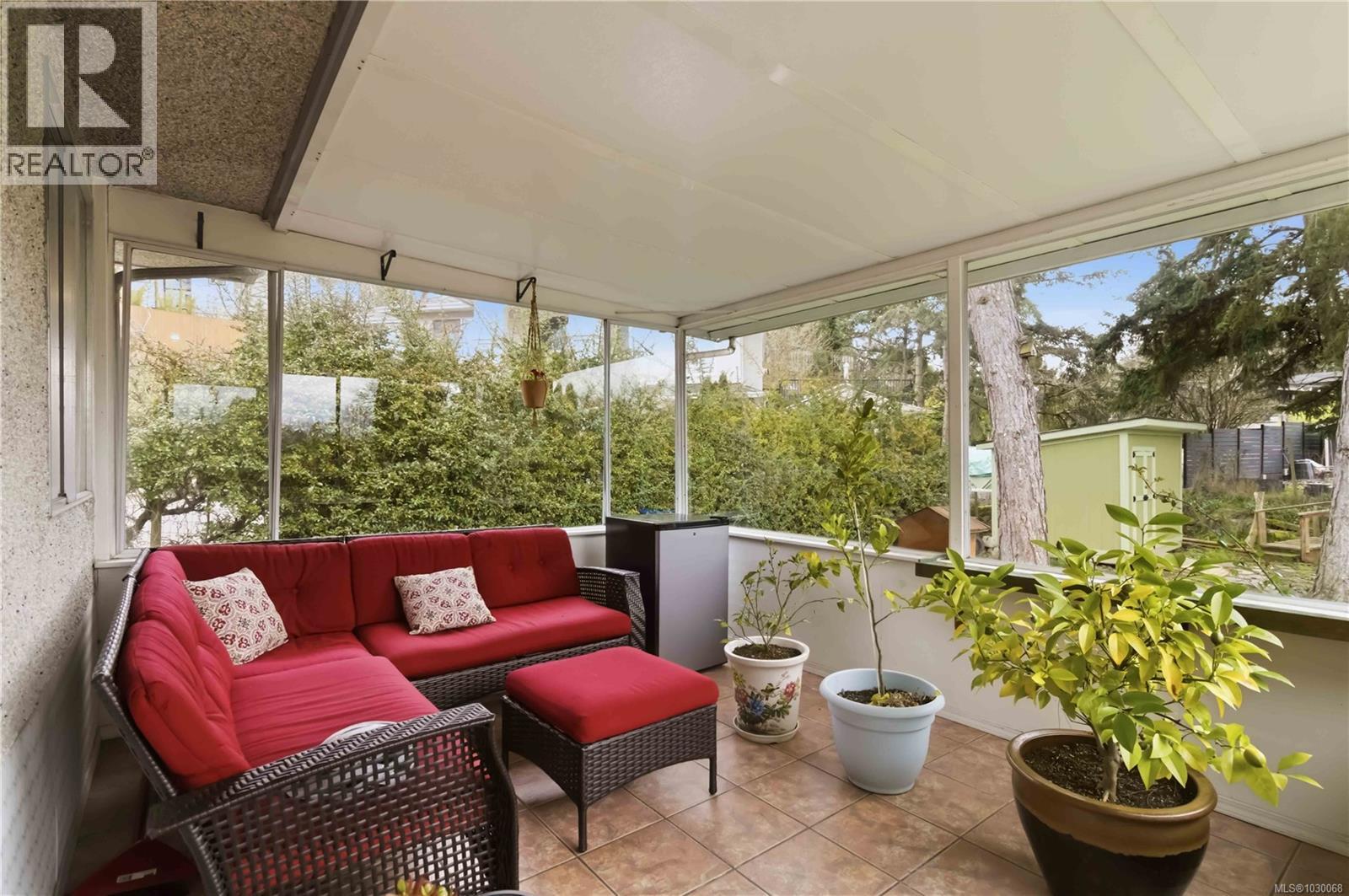  751 Cameo Street, Saanich