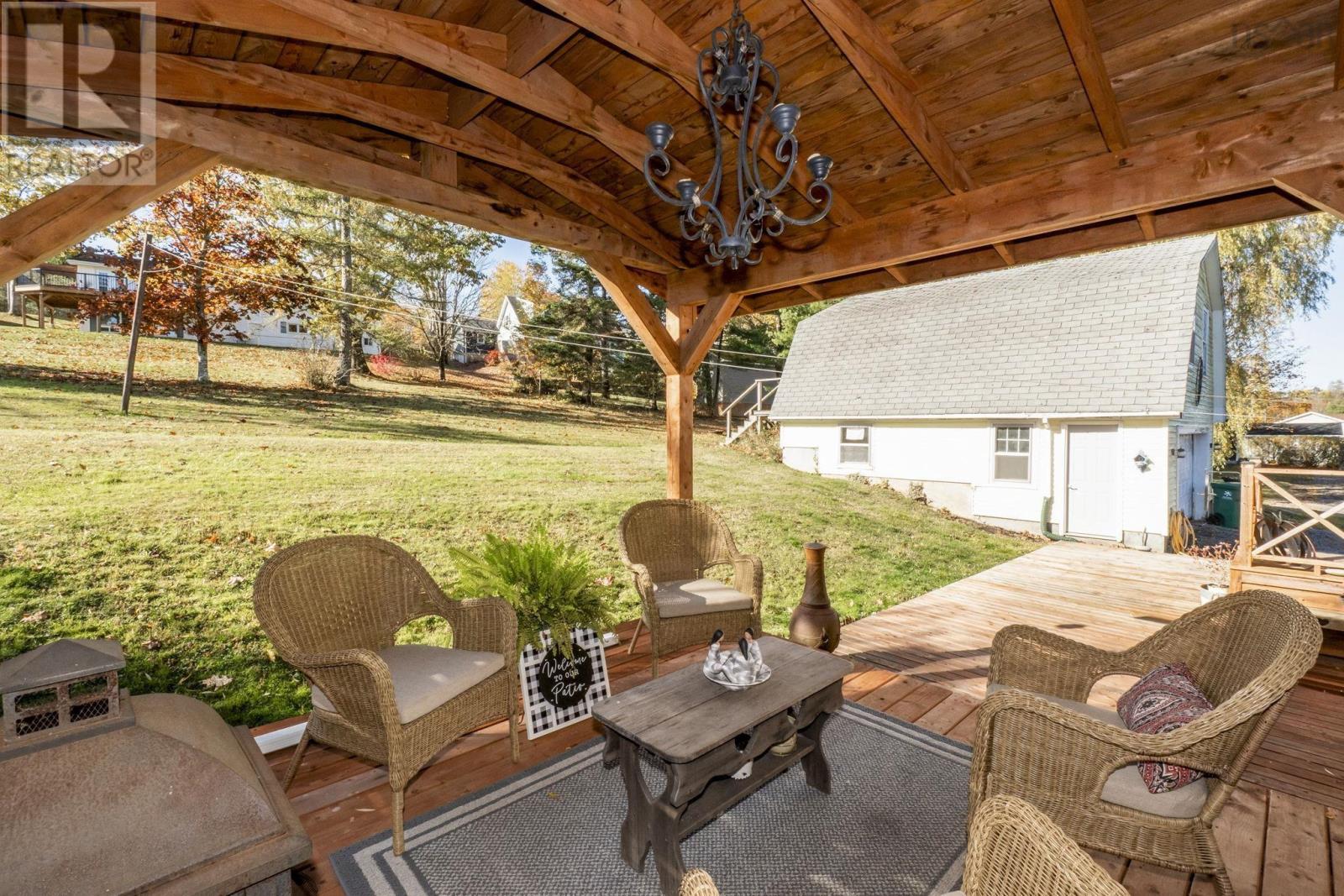 Property 34 of 38 of 25 Maple Avenue