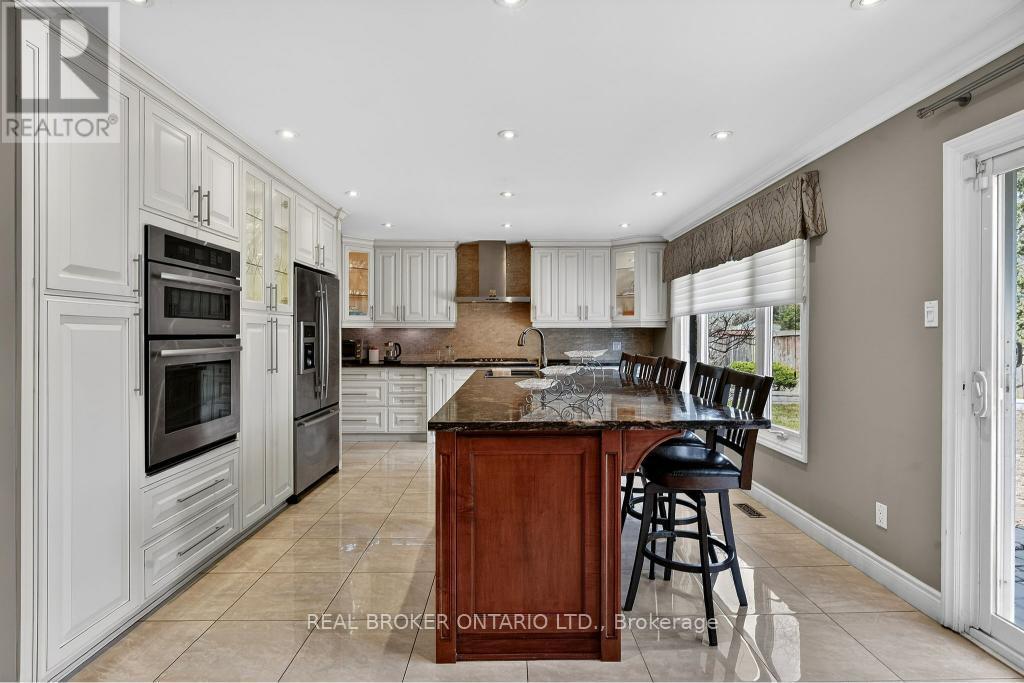 2145 ONEIDA CRESCENT - 16
