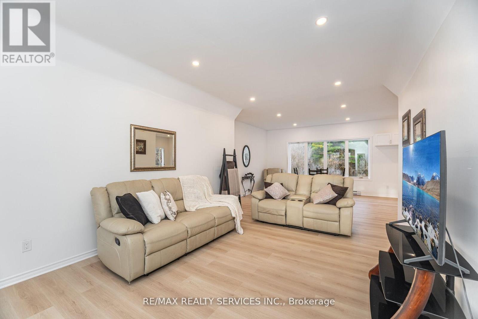 17711 HUMBER STATION ROAD - 41