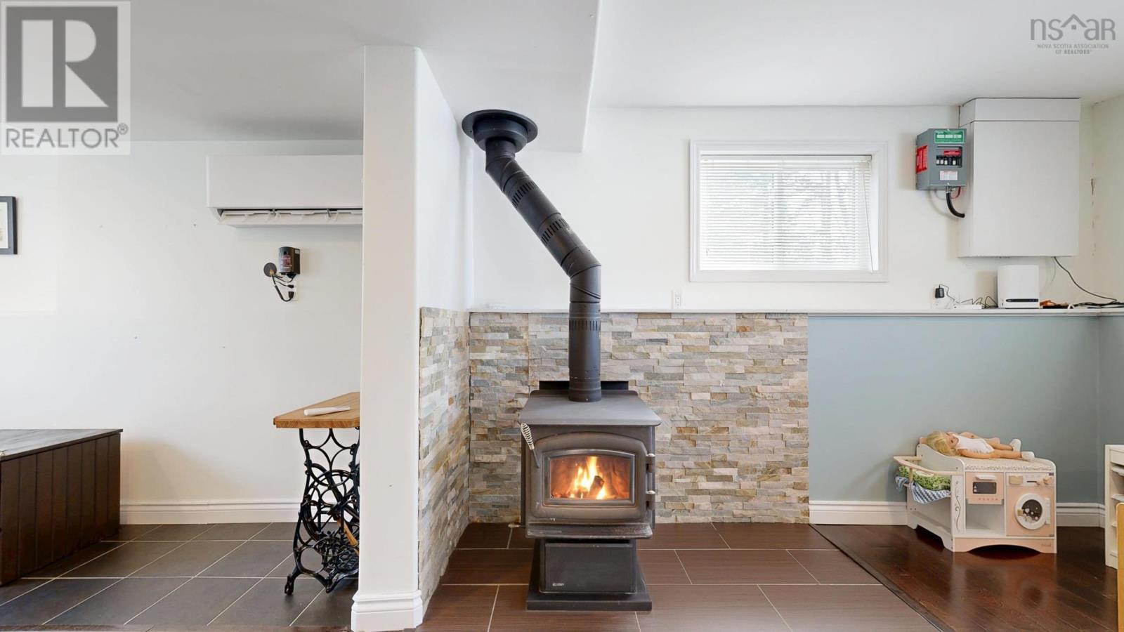 Property 27 of 49 of 2 Mersey Court