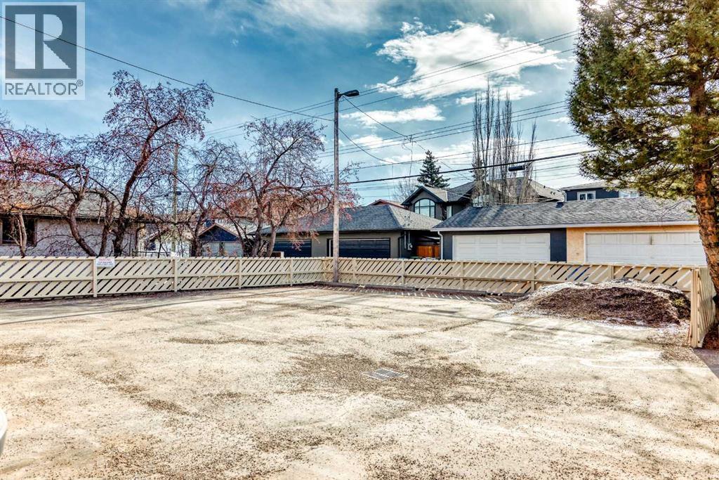 Business for Sale in    Avenue NW Hillhurst Calgary 