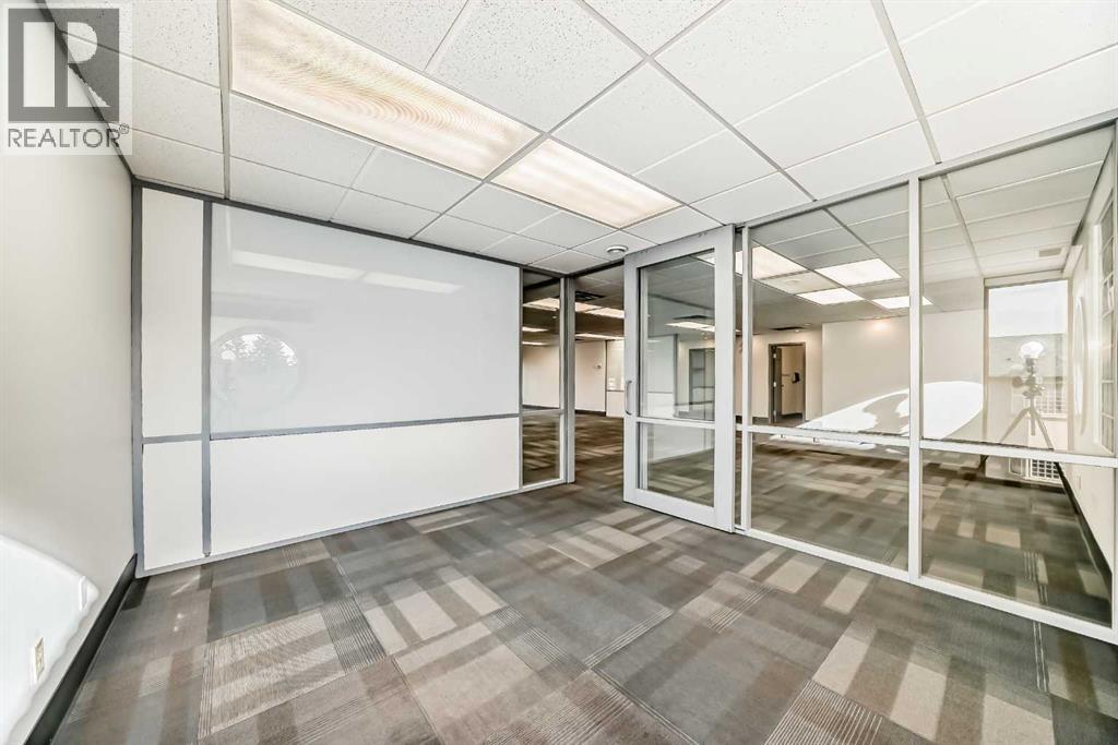 Business for Sale in    Avenue NW Hillhurst Calgary 