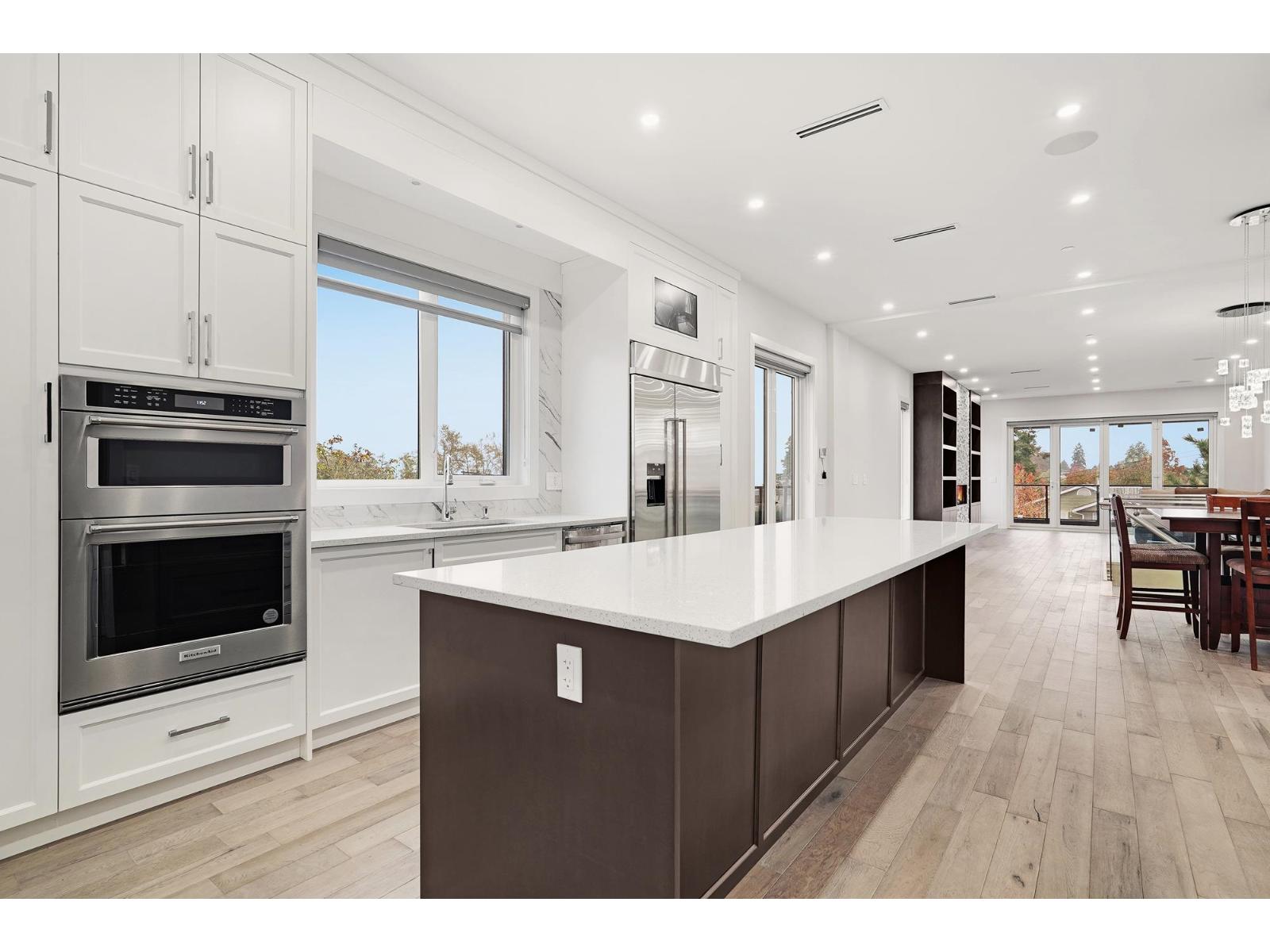 838 STEVENS STREET, White Rock