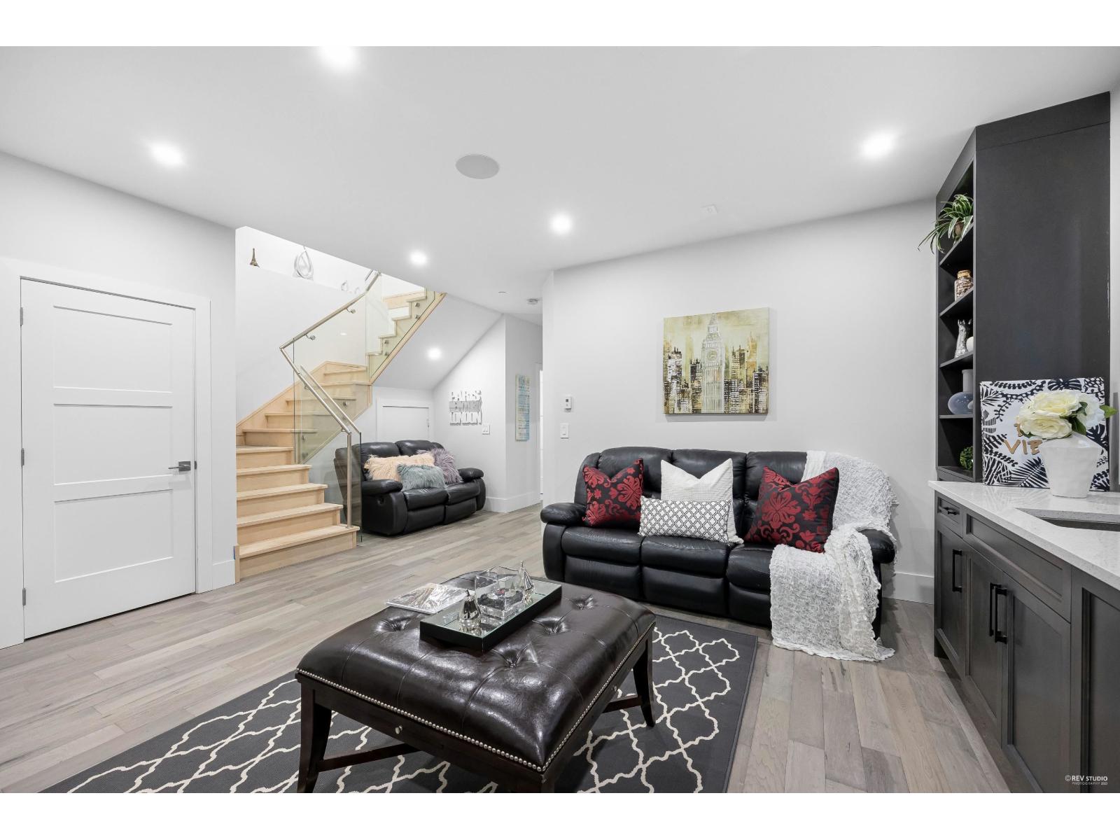 838 STEVENS STREET, White Rock