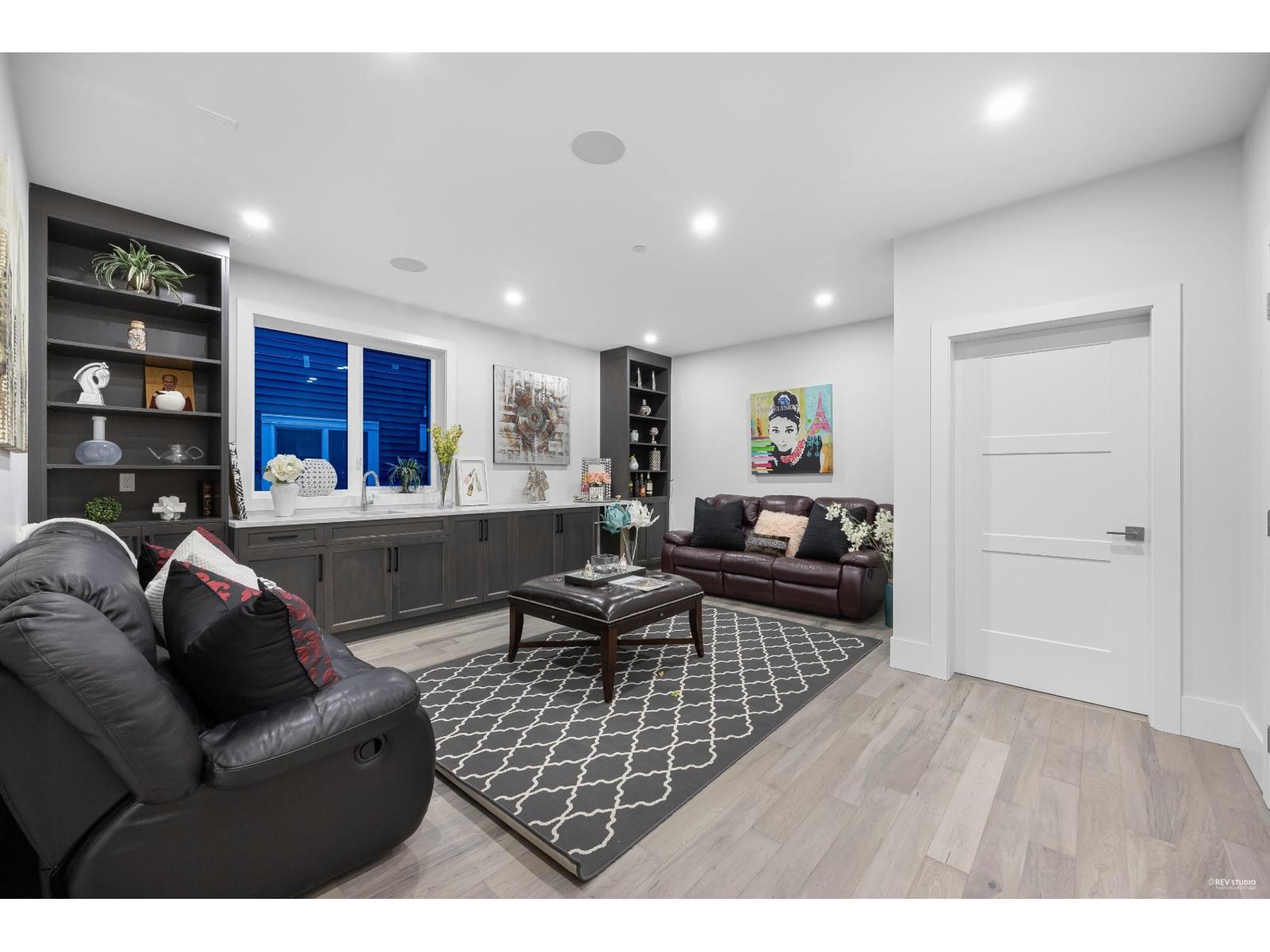 838 STEVENS STREET, White Rock