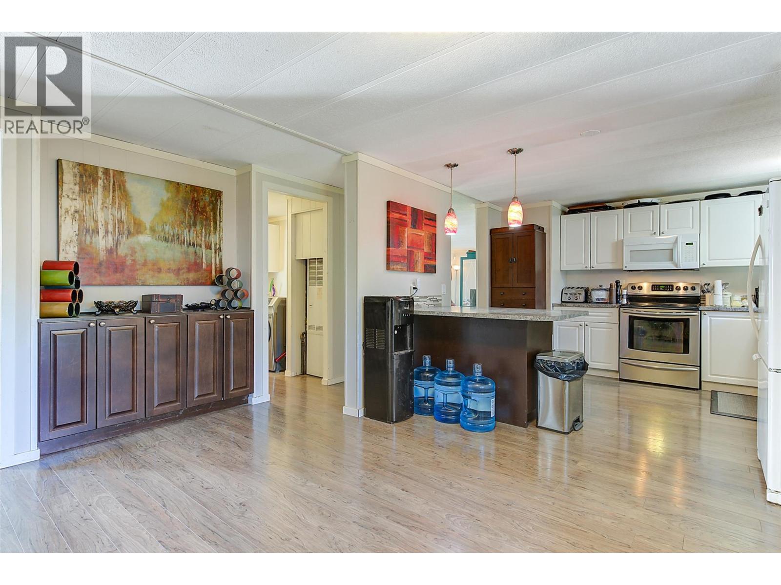 30 1860 Boucherie Road, Westbank