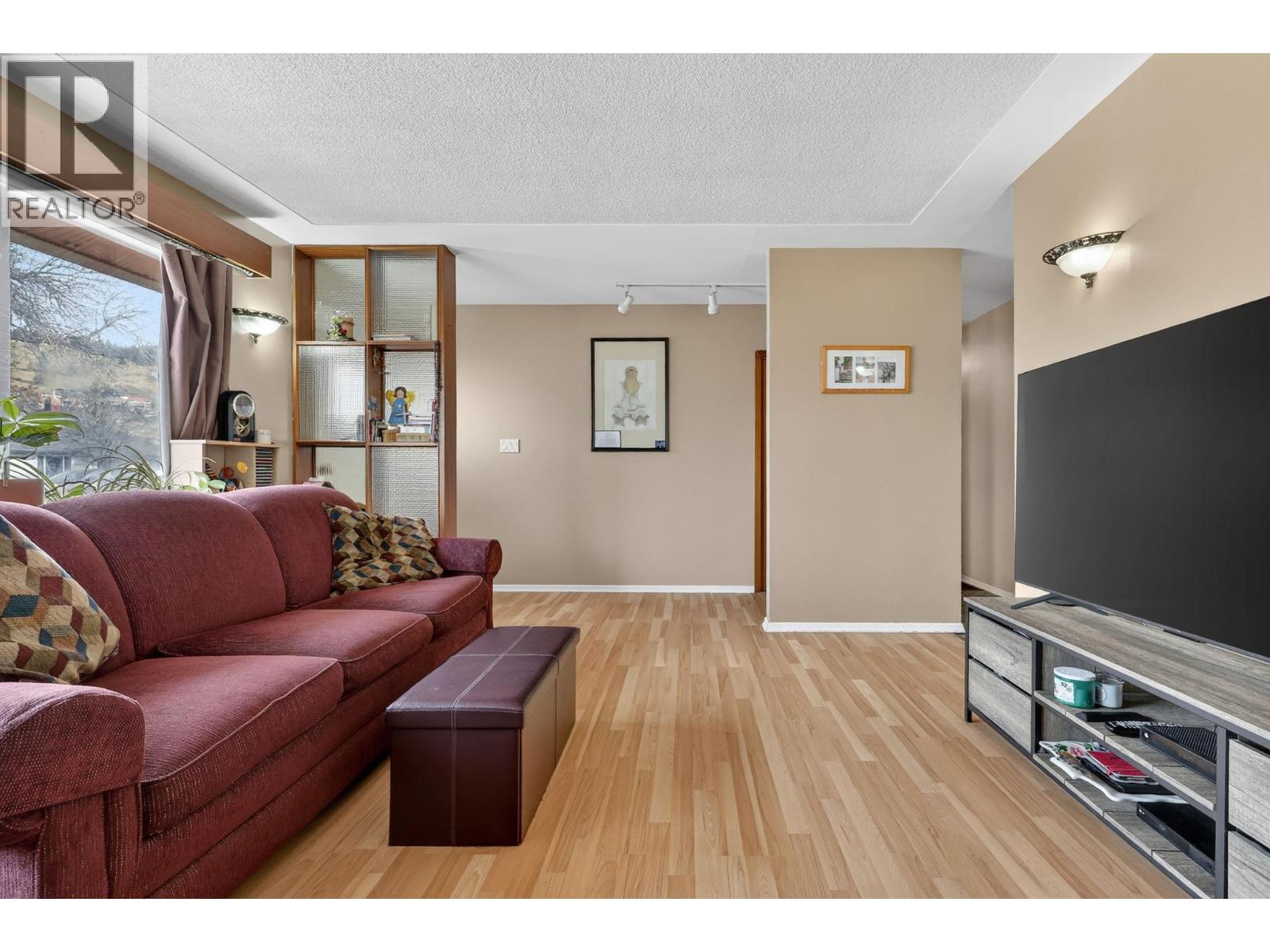 651 Bay Avenue, Kelowna