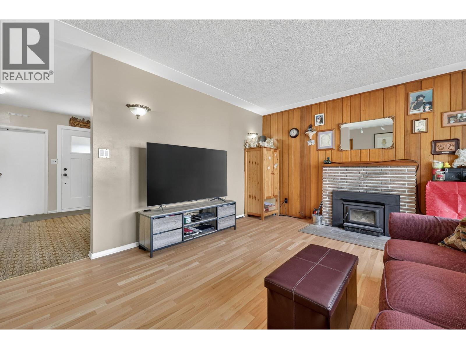 651 Bay Avenue, Kelowna