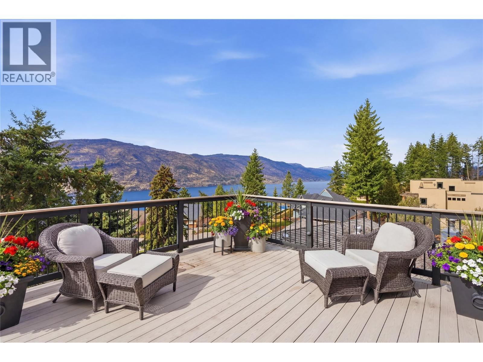  1130 Lynn Court, Kelowna