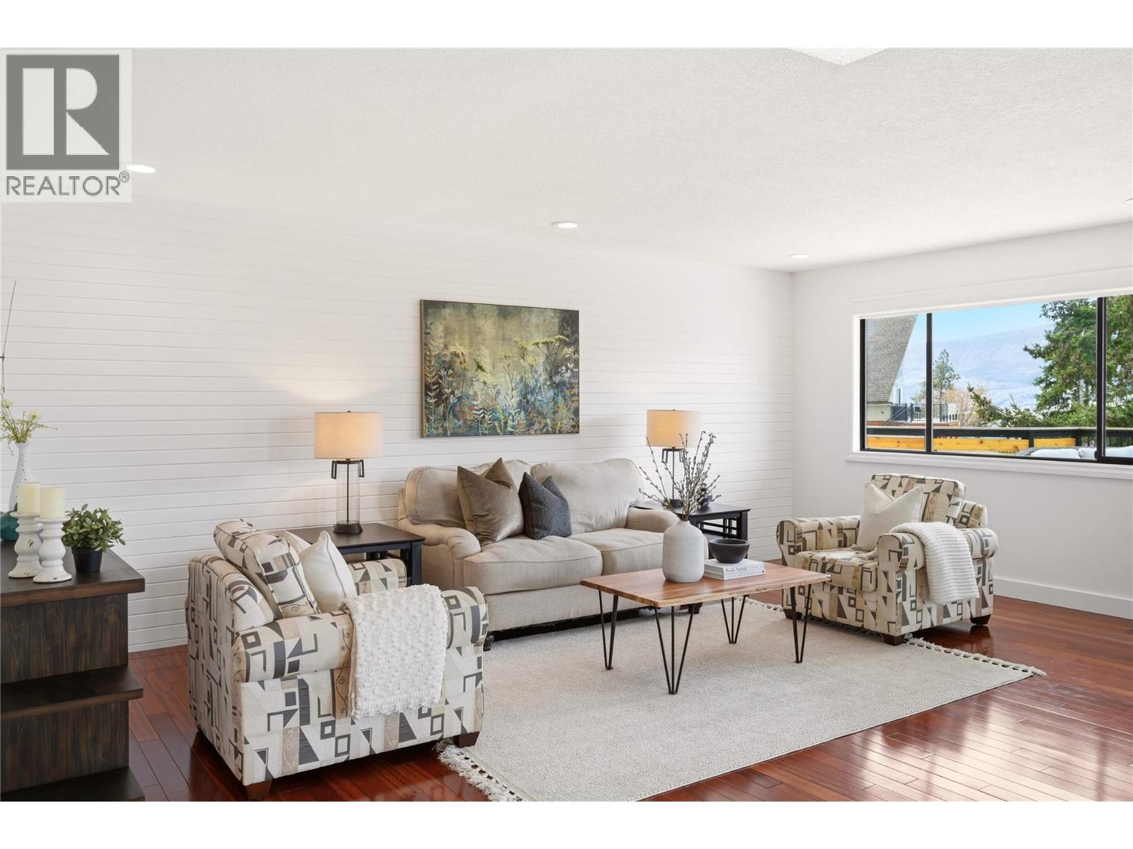  1130 Lynn Court, Kelowna