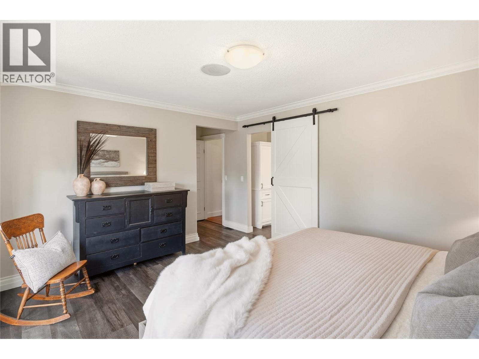  1130 Lynn Court, Kelowna