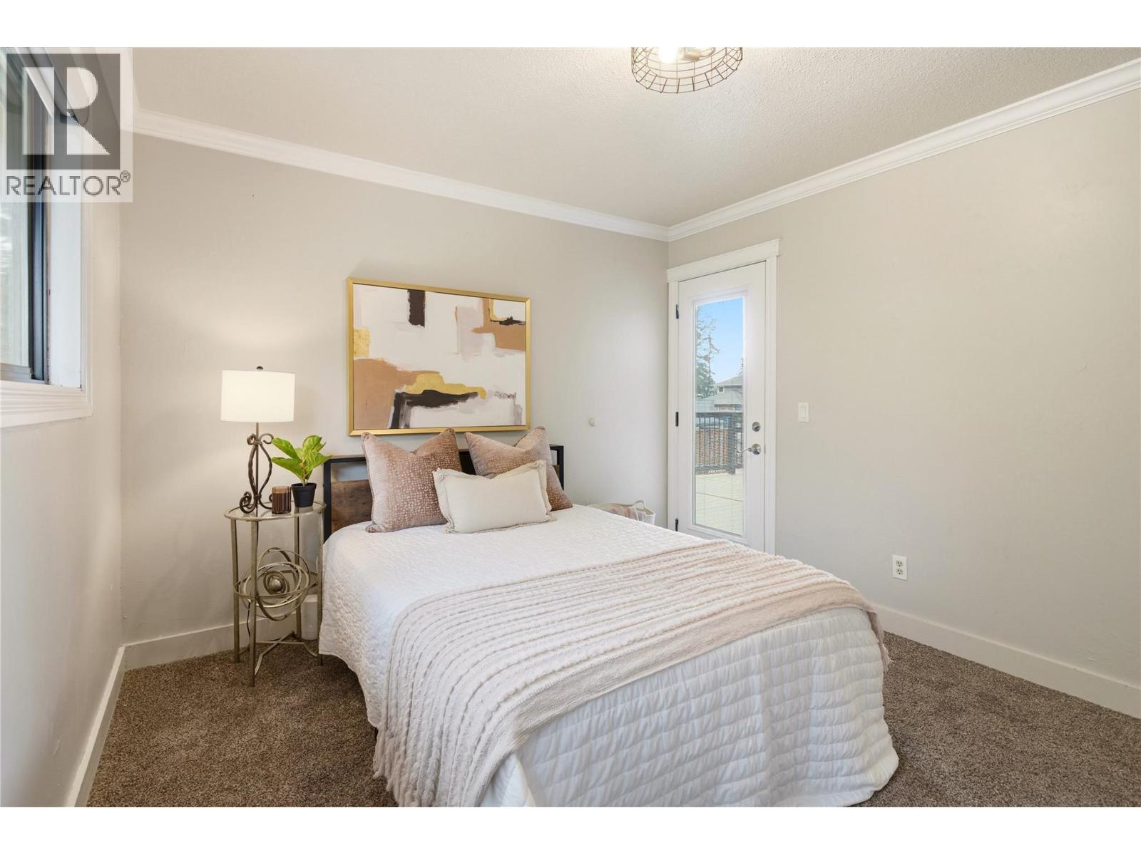  1130 Lynn Court, Kelowna