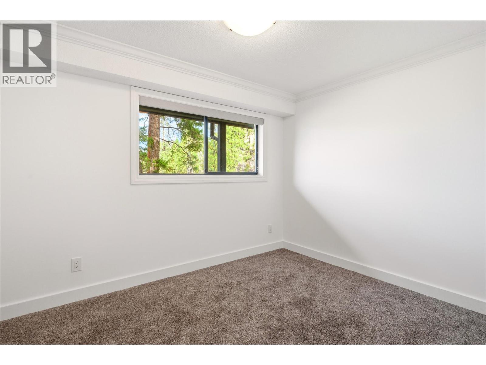  1130 Lynn Court, Kelowna