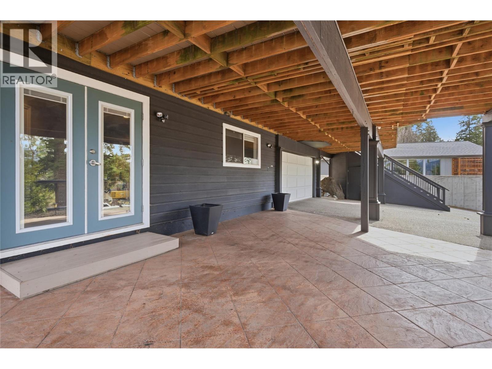  1130 Lynn Court, Kelowna