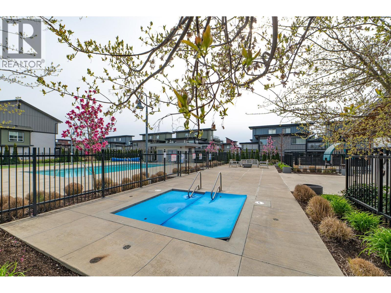 101 2463 RABBIT DRIVE, Tsawwassen