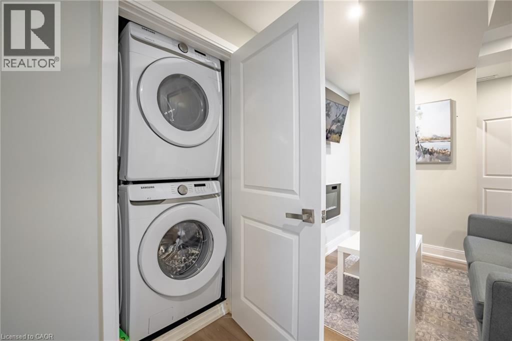 4 LOCKMAN DRIVE - 38