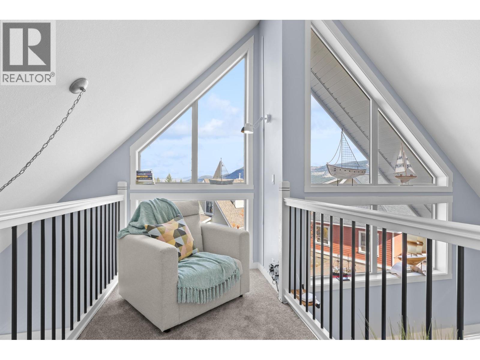 6844 Santiago Loop, Kelowna