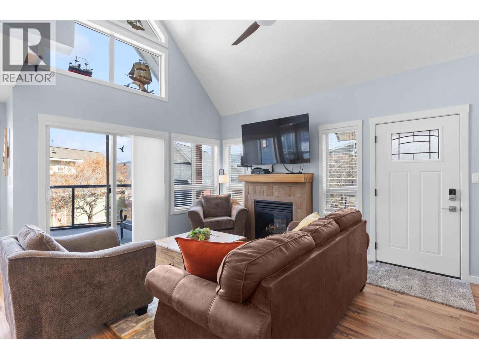 6844 Santiago Loop, Kelowna