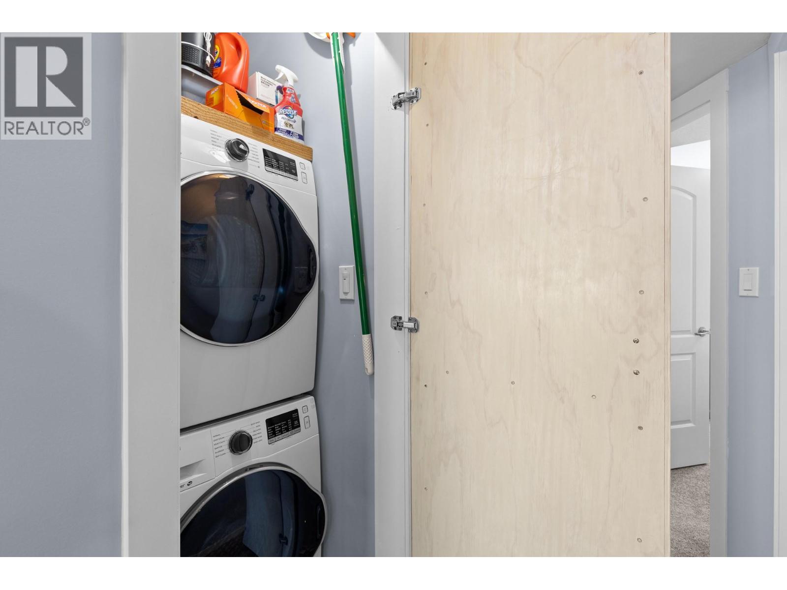 6844 Santiago Loop, Kelowna