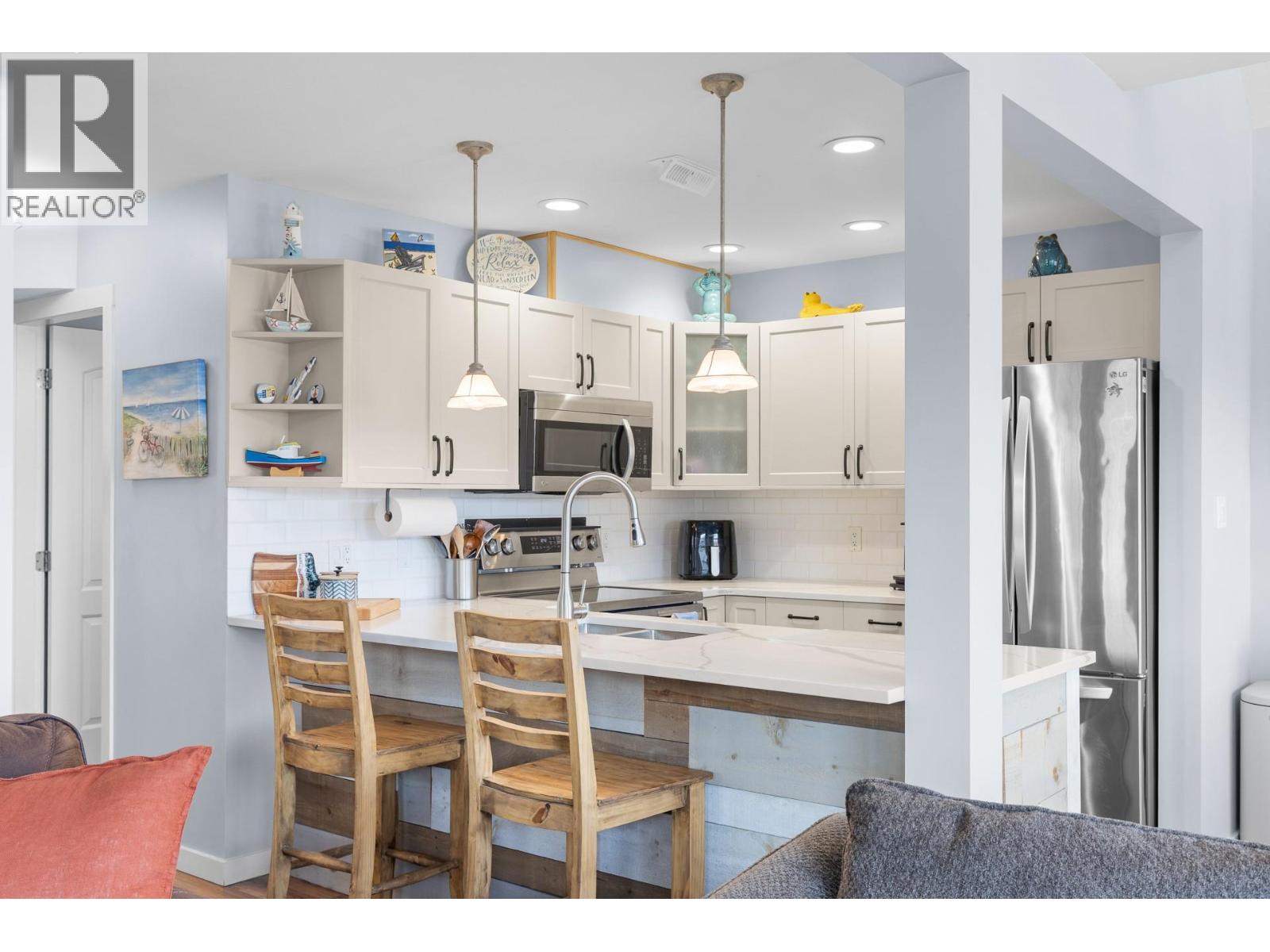 6844 Santiago Loop, Kelowna