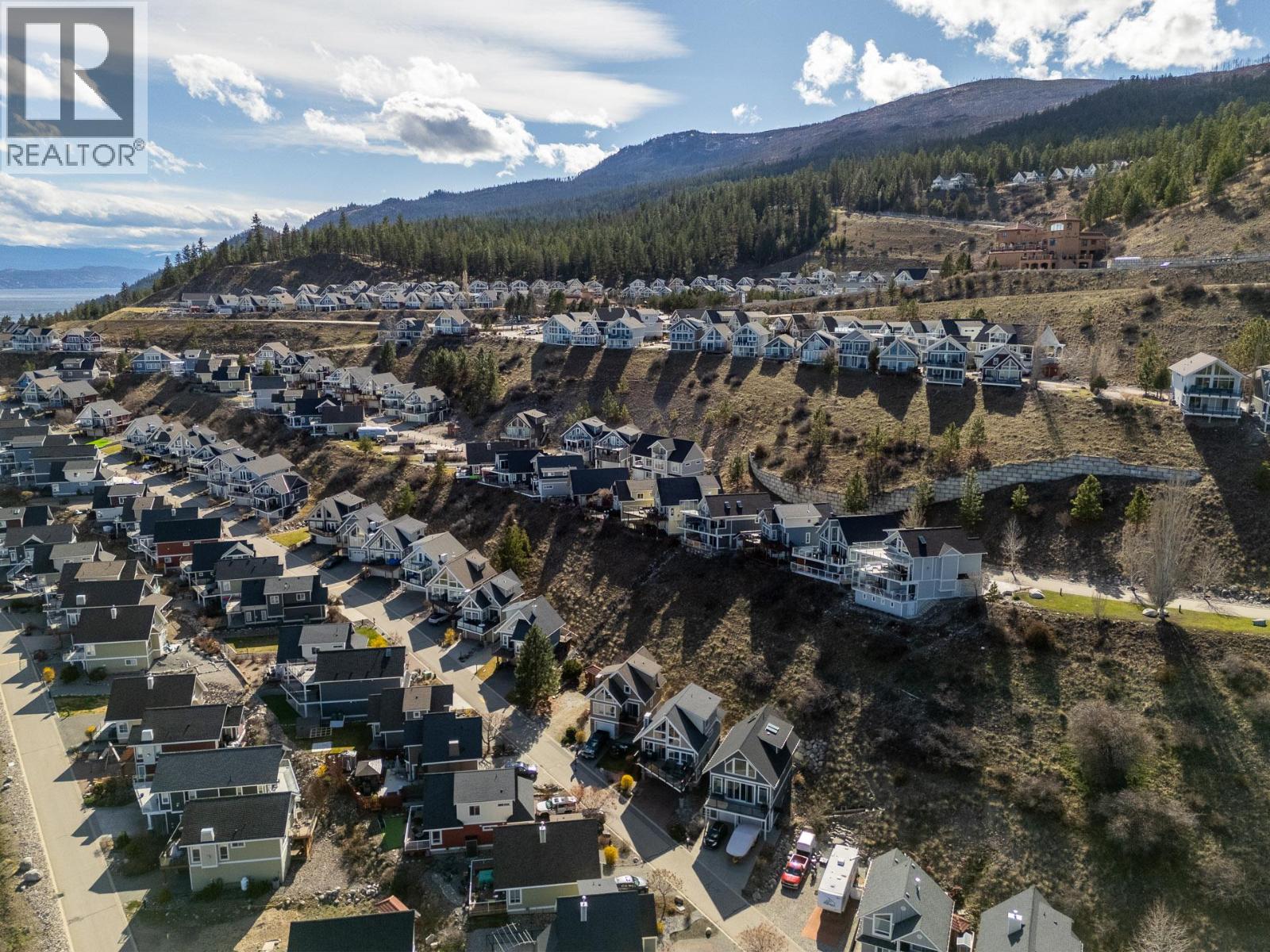 6844 Santiago Loop, Kelowna