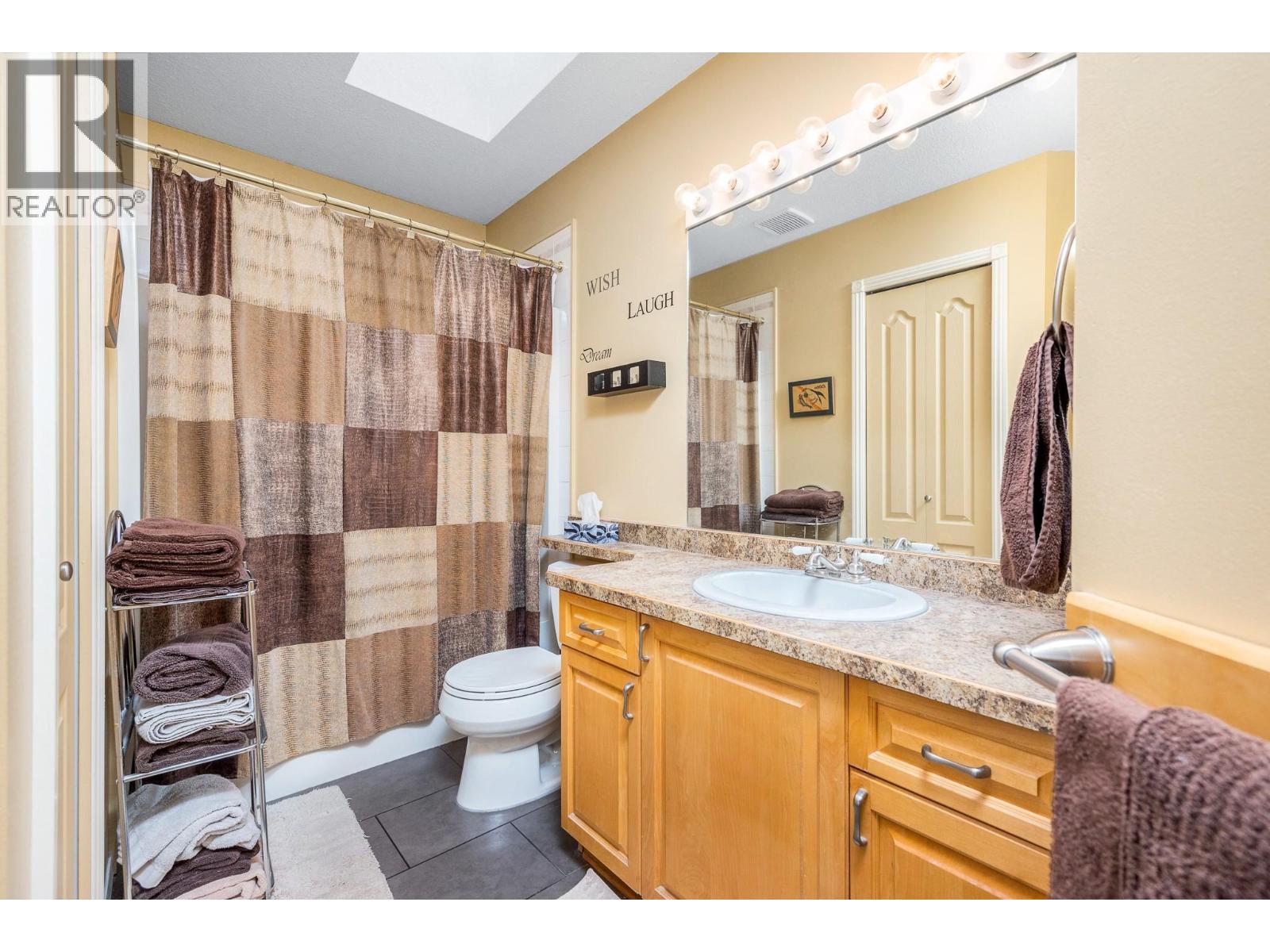 6845 Cameo Drive N, Vernon