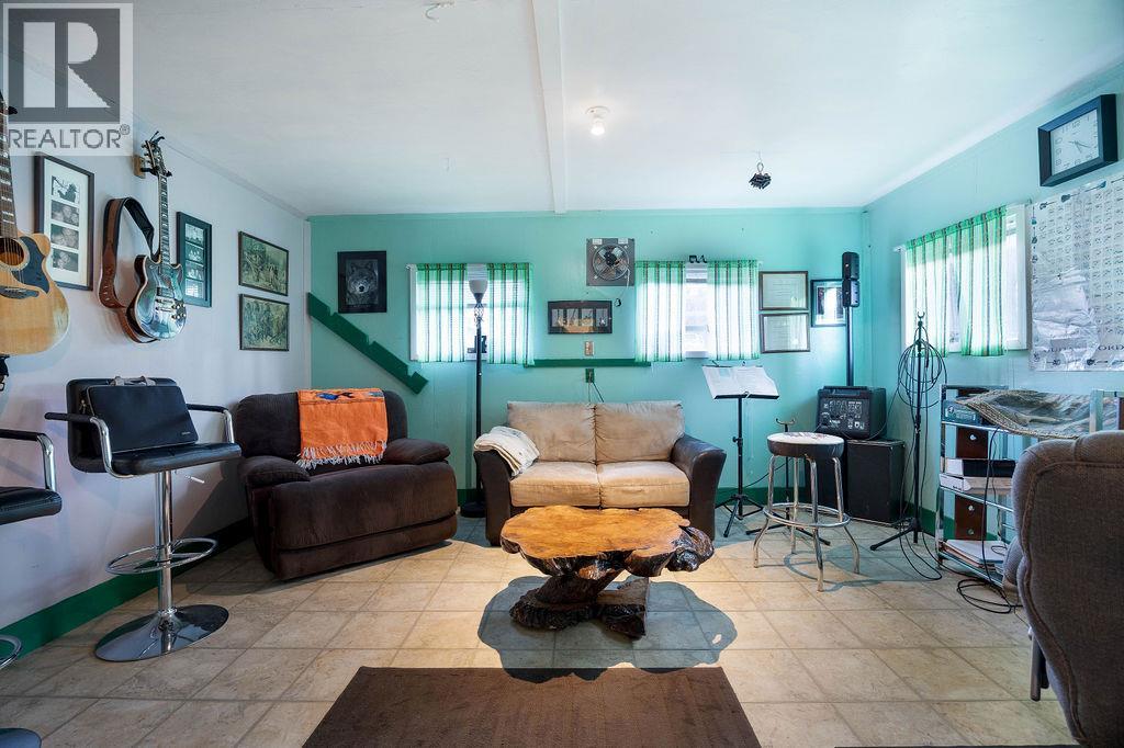  353 Gunter-Ellison Road, Enderby